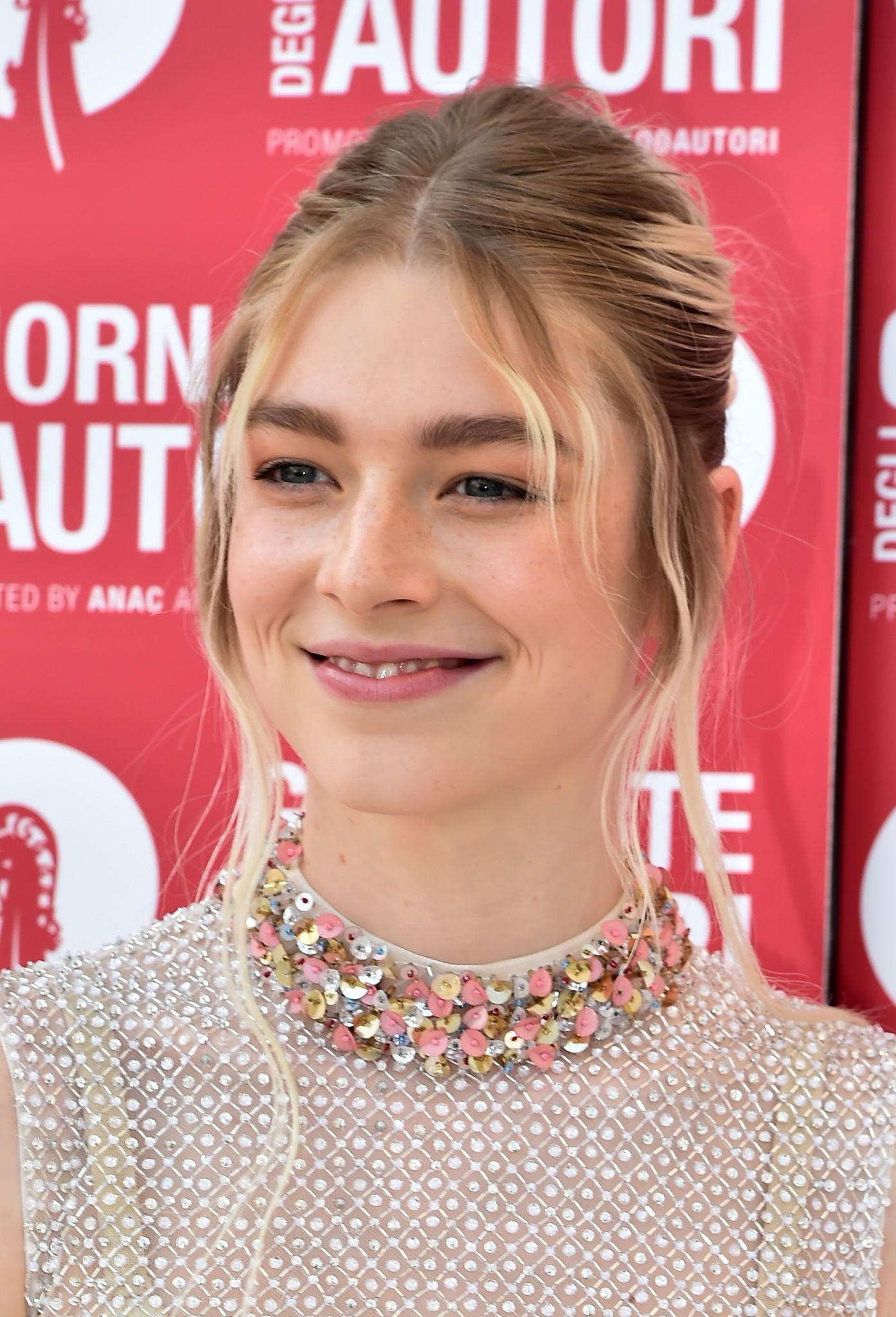 HunterSchaferLove_MiuMiuPhotocall76thVeniceFilmFestival-012.jpg