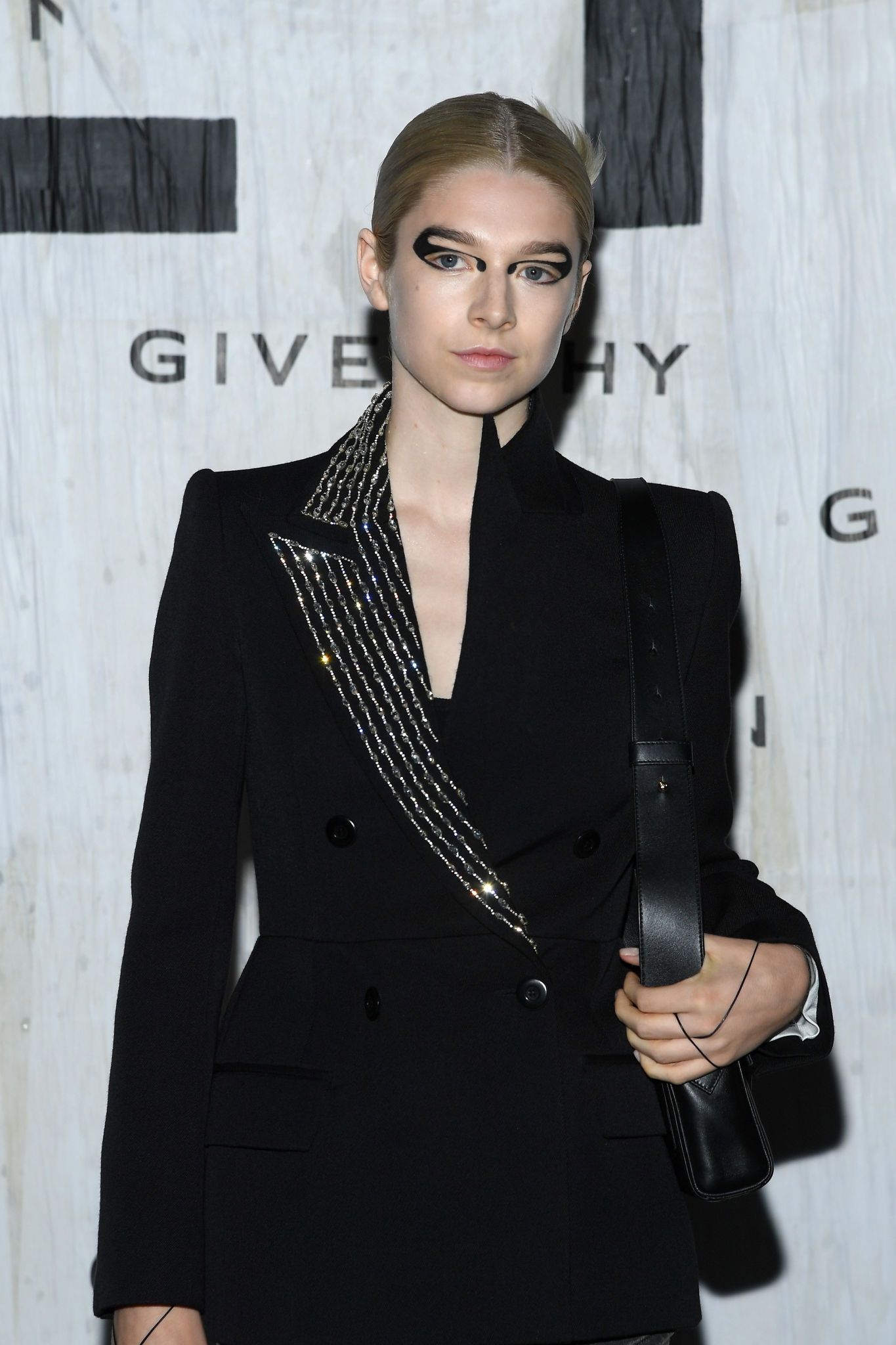 HunterSchaferLove_GivenchyFrontRowParisFashionWeek-004.jpg