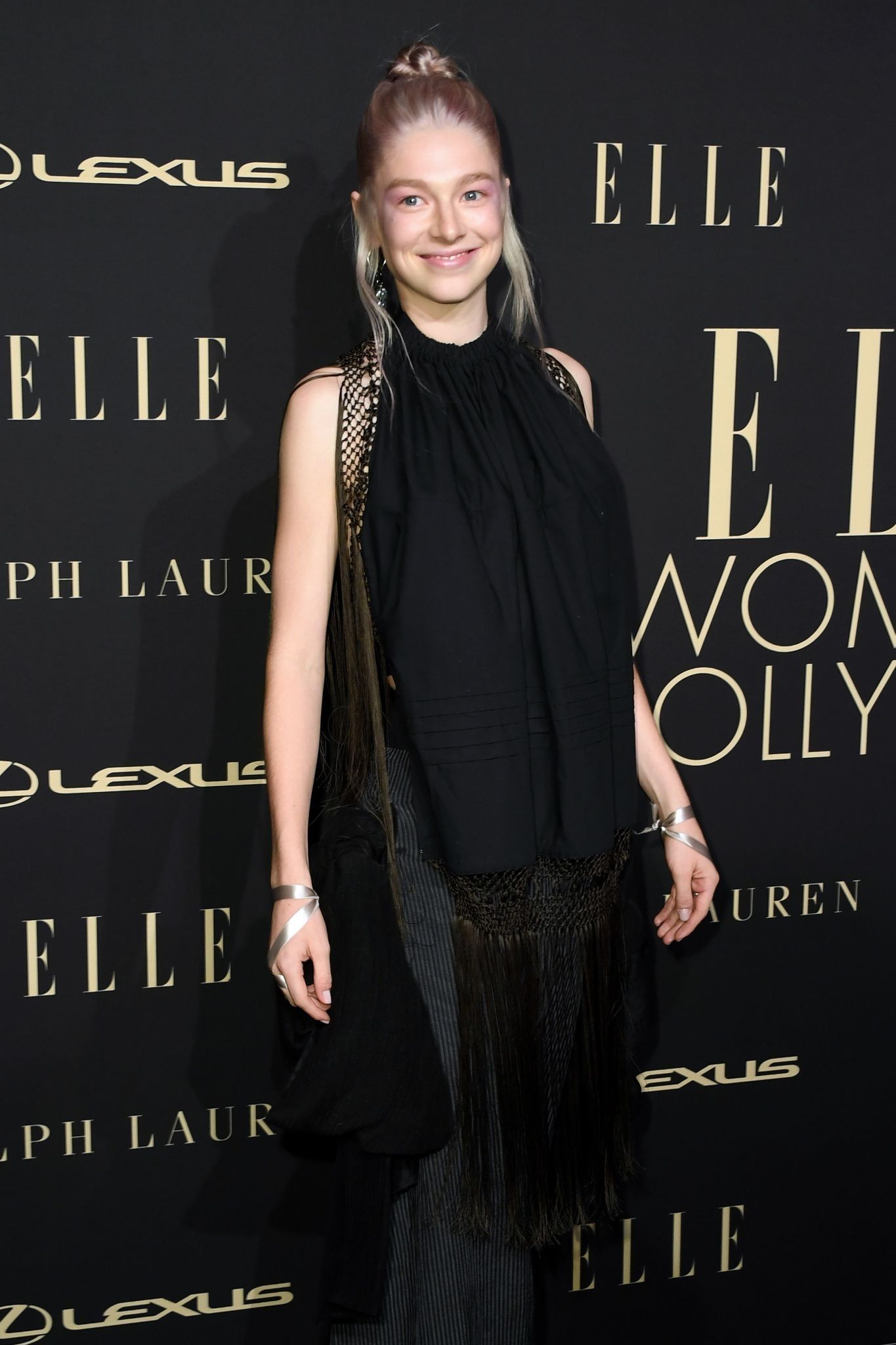 HunterSchaferLove_2019ELLEWomenInHollywood-009.jpg