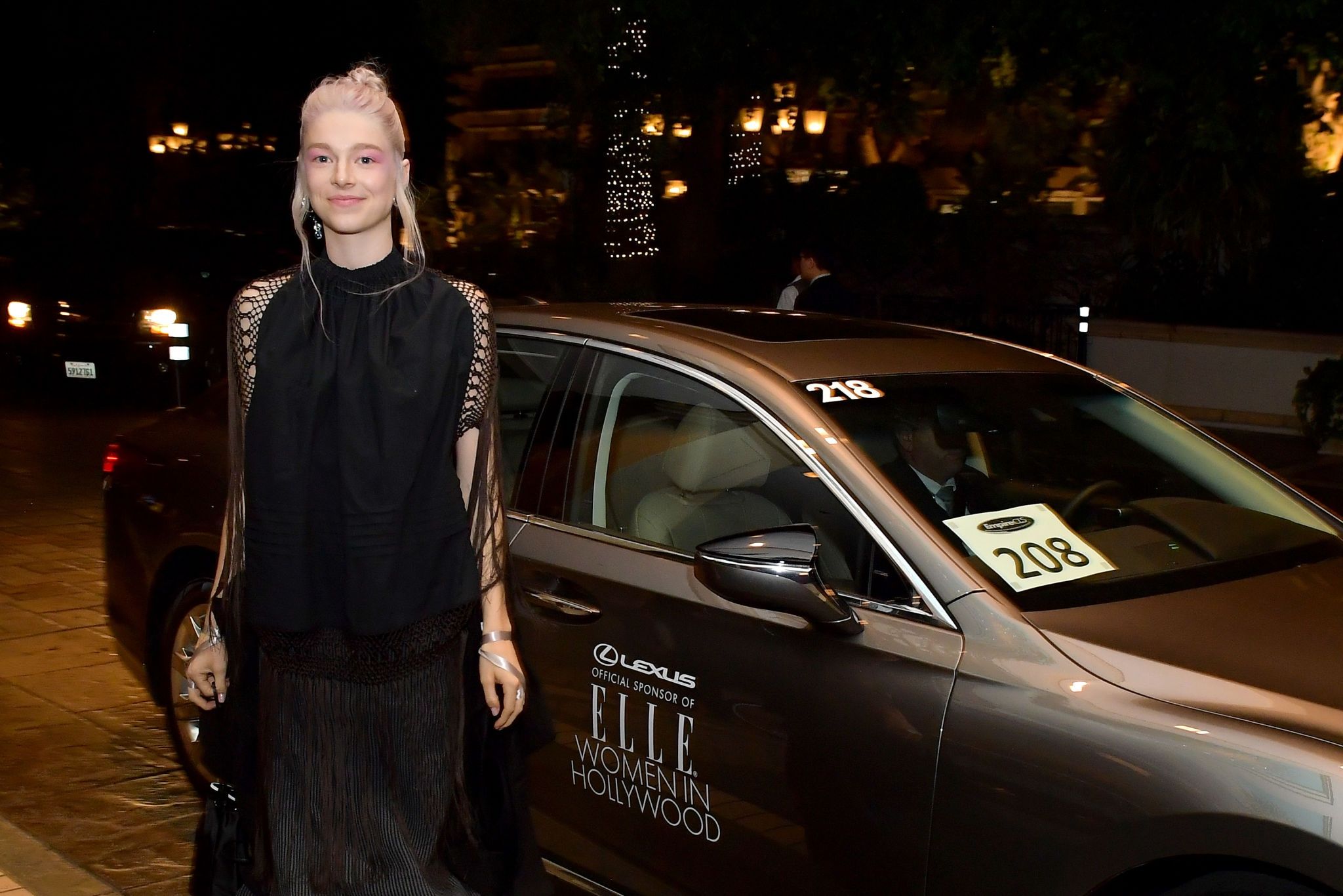 HunterSchaferLove_2019ELLEWomenInHollywood-021.jpg