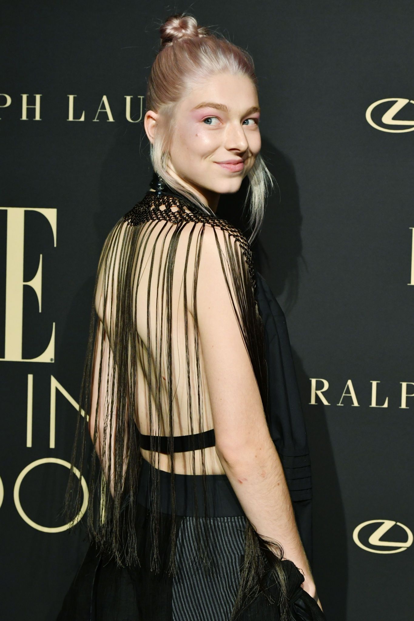 HunterSchaferLove_2019ELLEWomenInHollywood-047.jpg