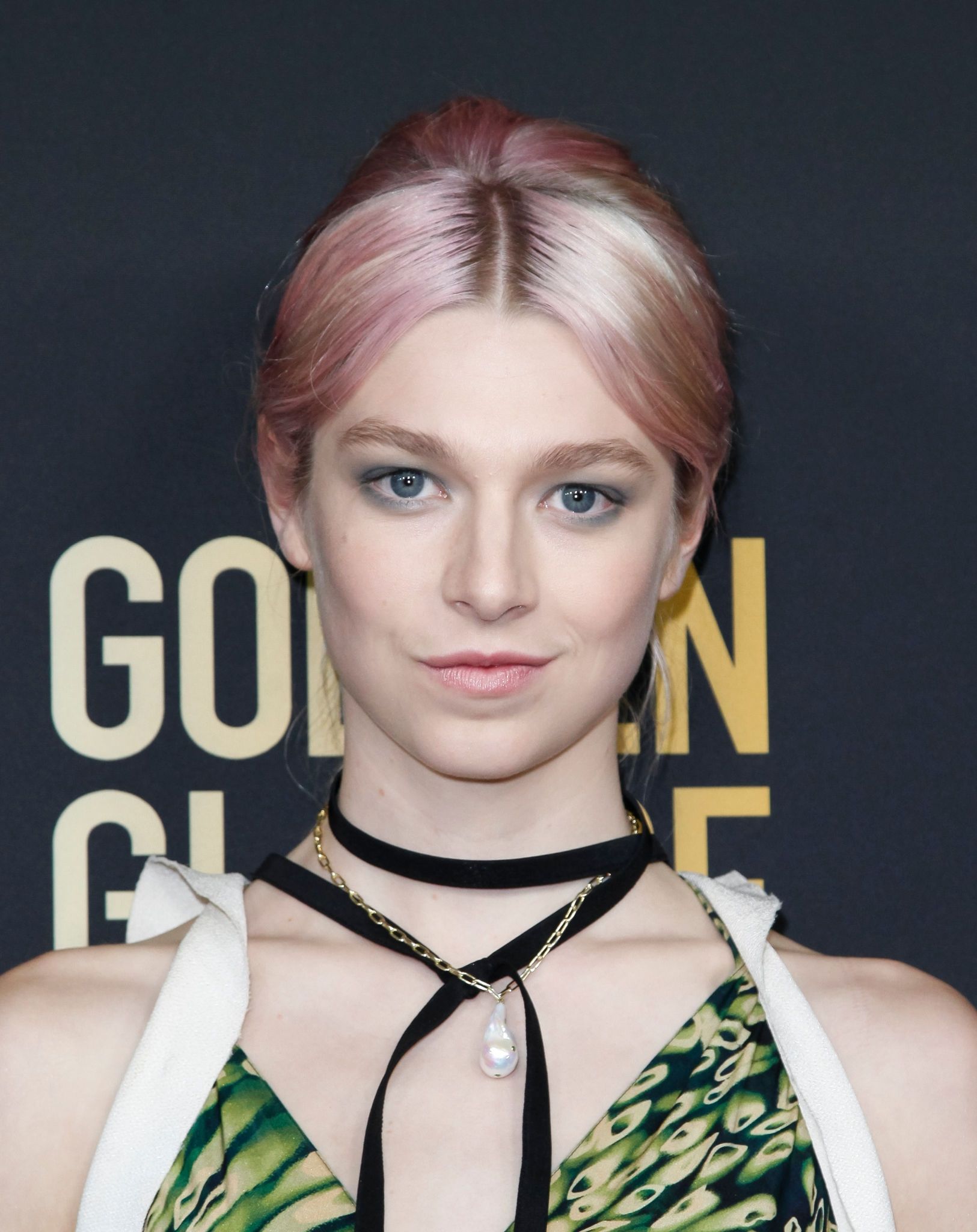 HunterSchaferLove_HFPAAndTHRGoldenGlobeAmbassadorParty-006.jpg