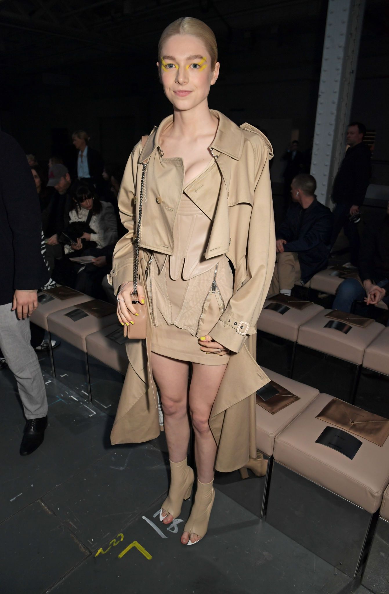 HunterSchaferLove_LondonFashionWeekBurberryShow-008.jpg