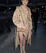 HunterSchaferLove_LondonFashionWeekBurberryShow-007.jpg
