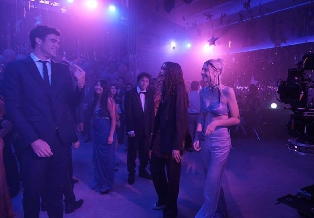 HunterSchaferLove_EuphoriaBehindTheScenes-036.jpg