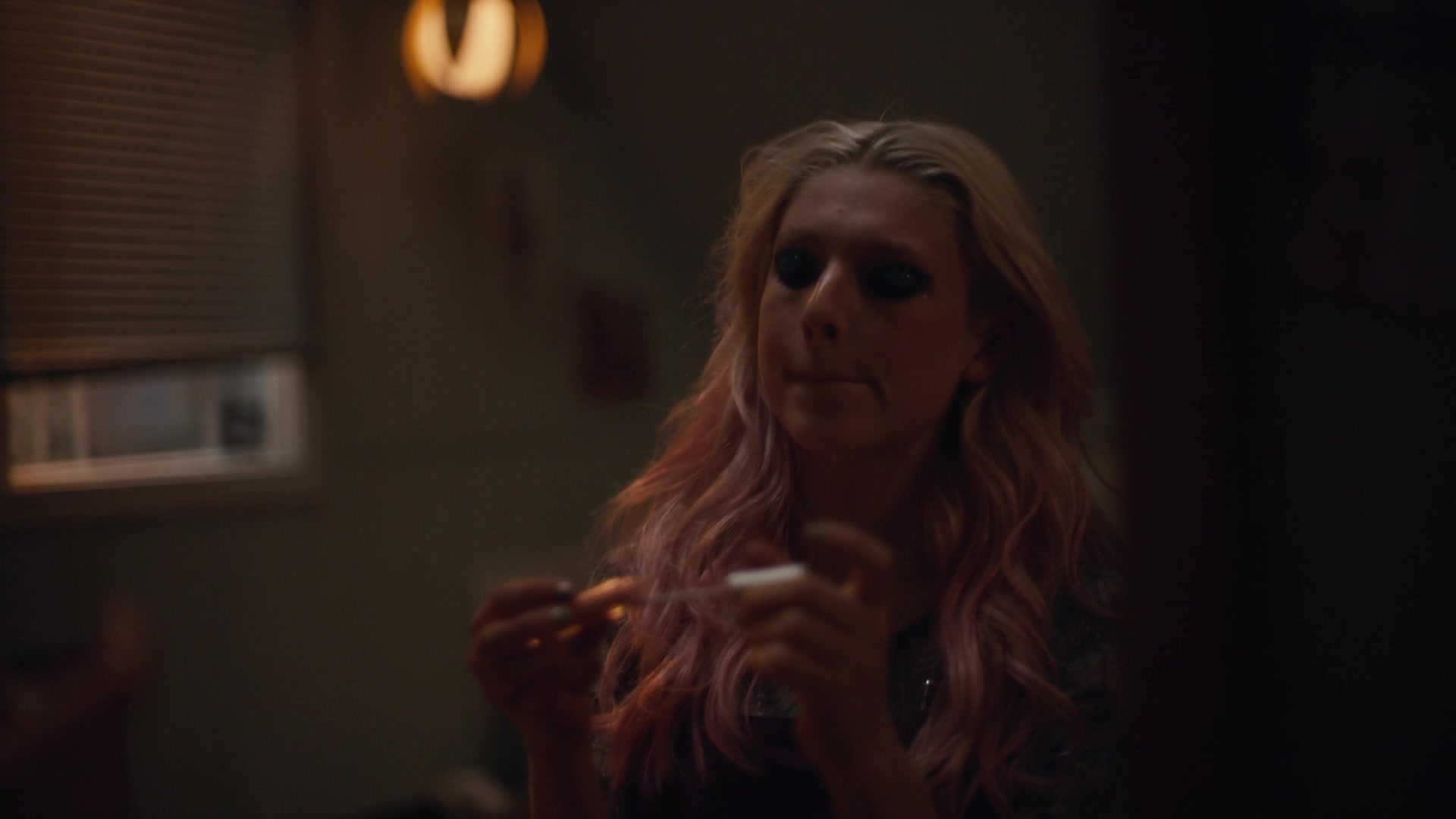 HunterSchaferLove_Euphoria1x01ScreenCaptures-054.jpg