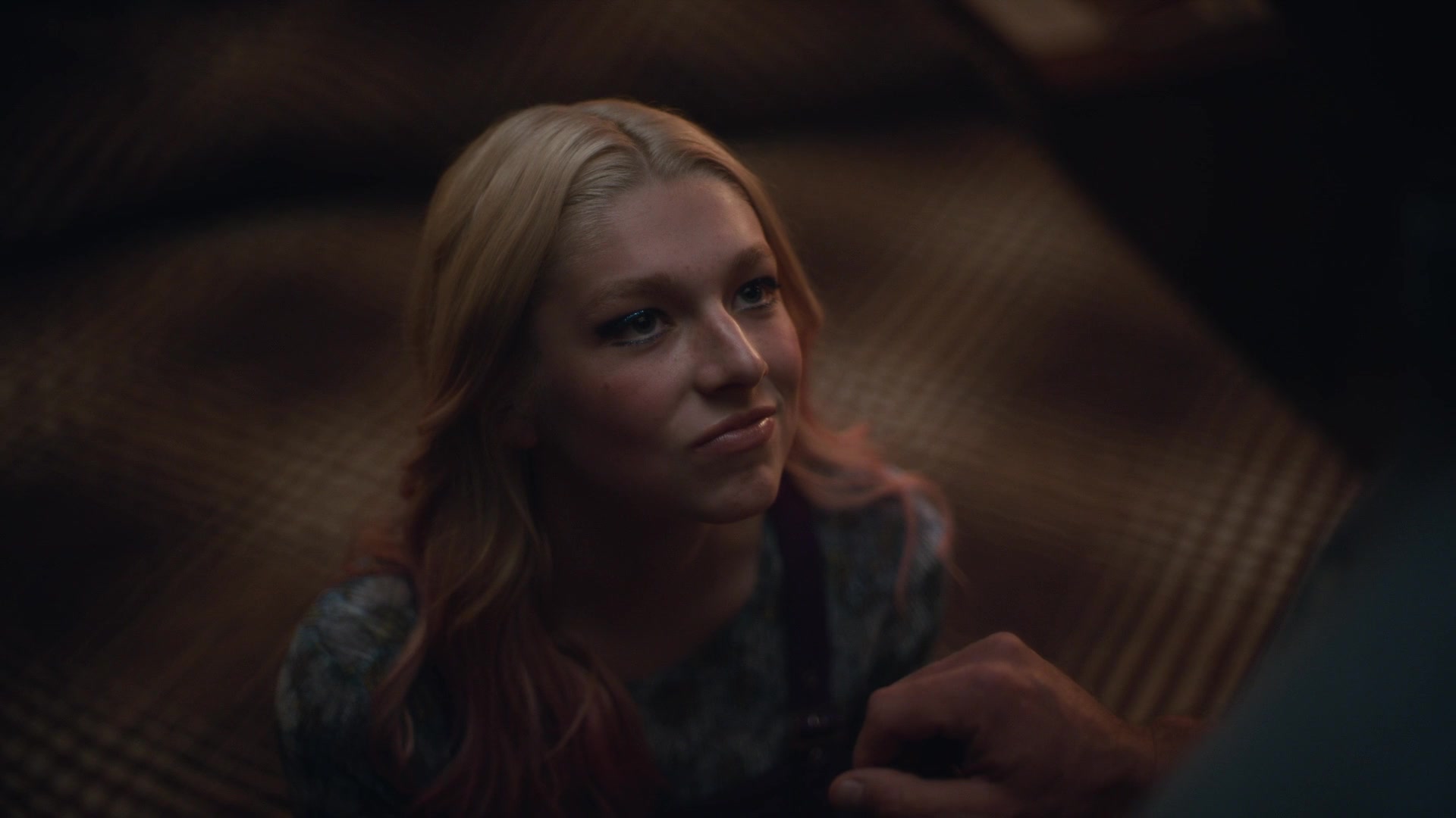 HunterSchaferLove_Euphoria1x01ScreenCaptures-108.jpg