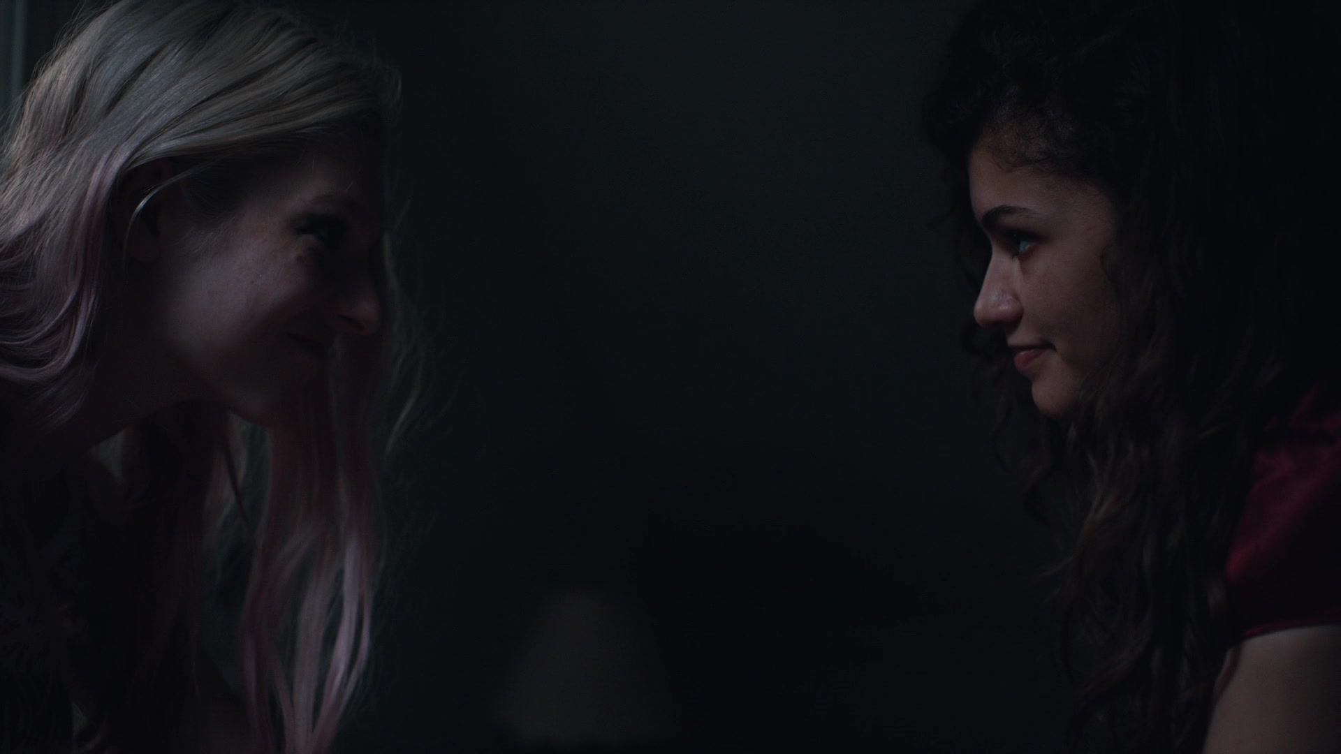 HunterSchaferLove_Euphoria1x01ScreenCaptures-212.jpg