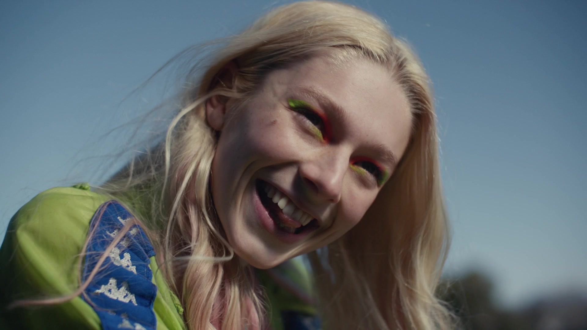 HunterSchaferLove_Euphoria1x02ScreenCaptures-065.jpg