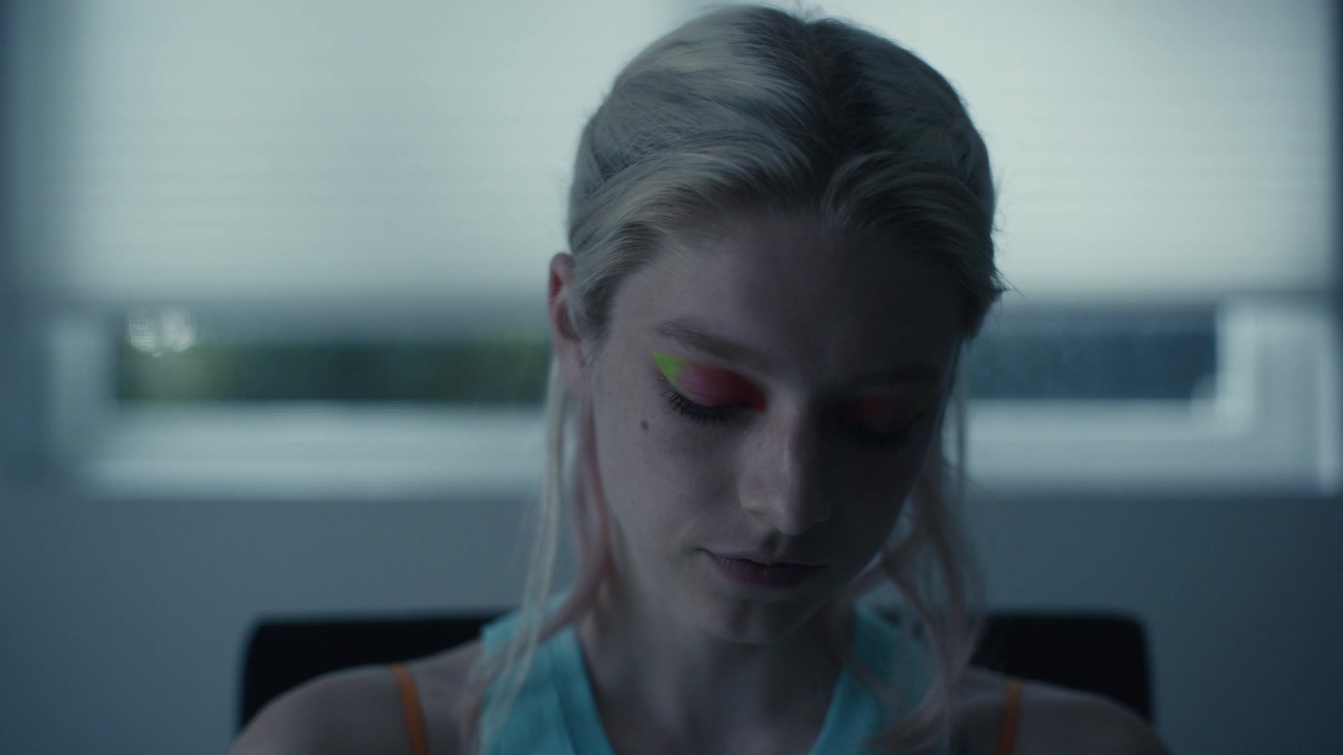 HunterSchaferLove_Euphoria1x02ScreenCaptures-072.jpg