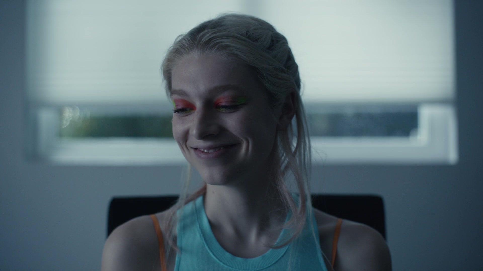HunterSchaferLove_Euphoria1x02ScreenCaptures-077.jpg