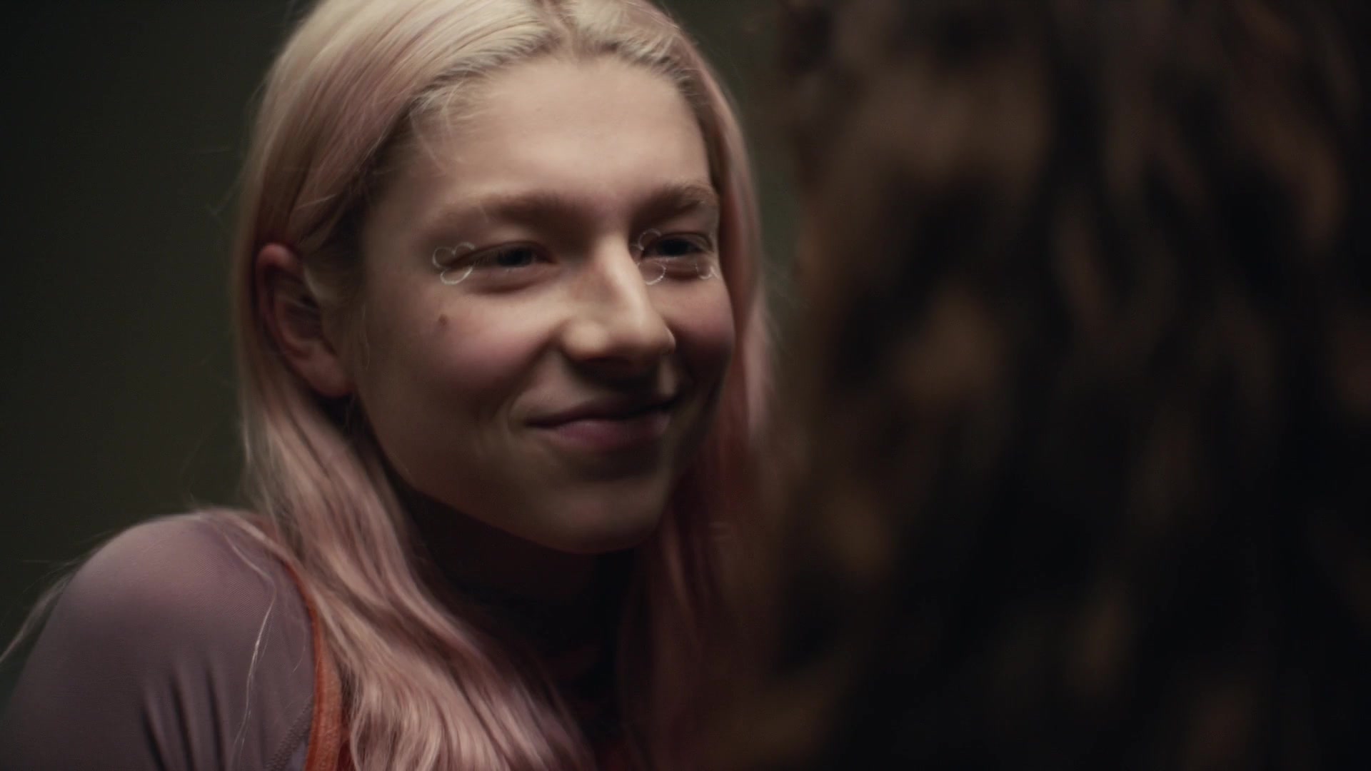 HunterSchaferLove_Euphoria1x03ScreenCaptures-144.jpg