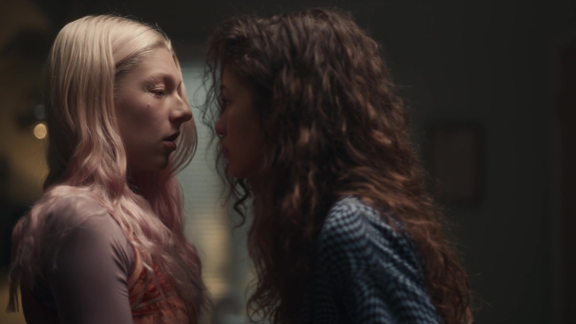 HunterSchaferLove_Euphoria1x03ScreenCaptures-153.jpg