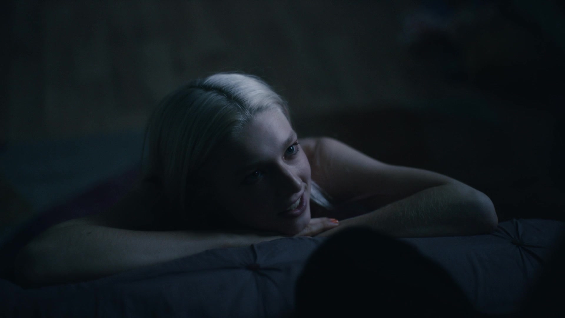 HunterSchaferLove_Euphoria1x05ScreenCaptures-006.jpg