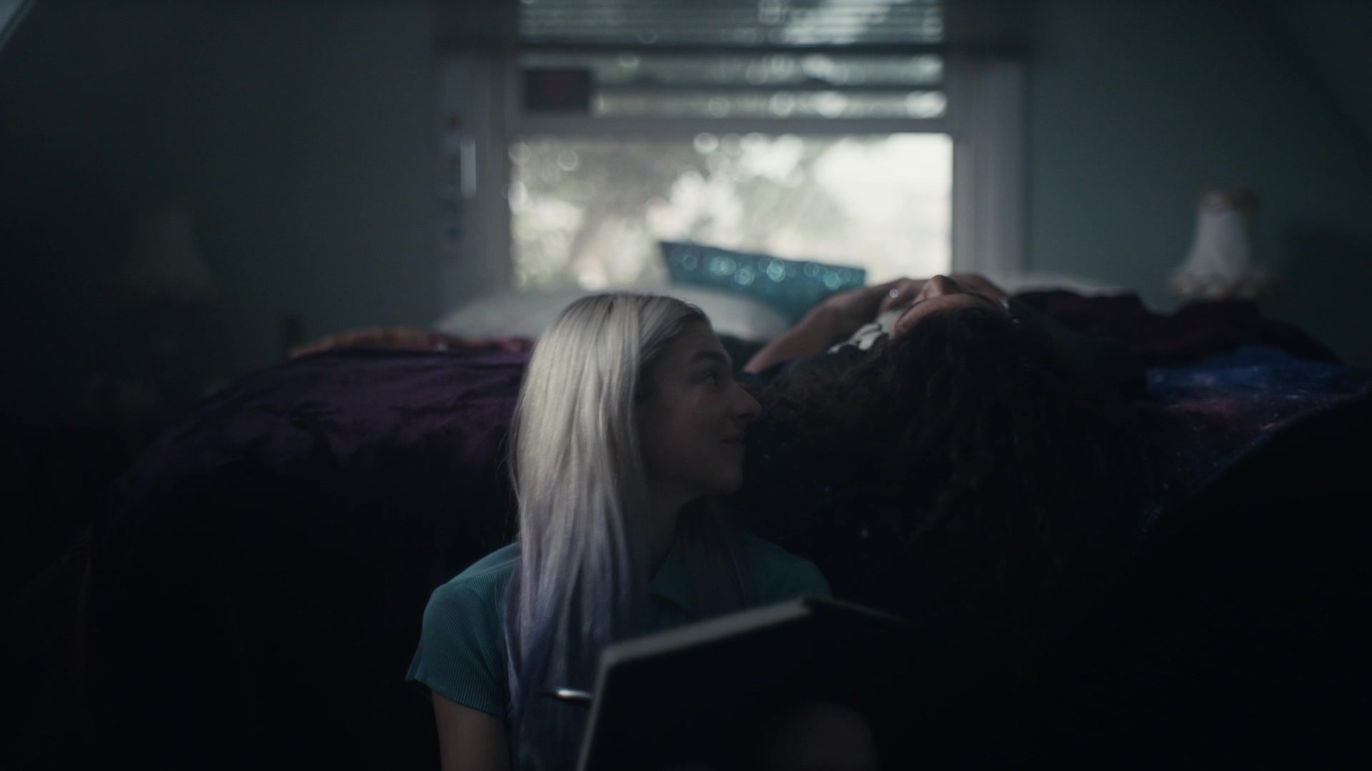 HunterSchaferLove_Euphoria1x05ScreenCaptures-039.jpg