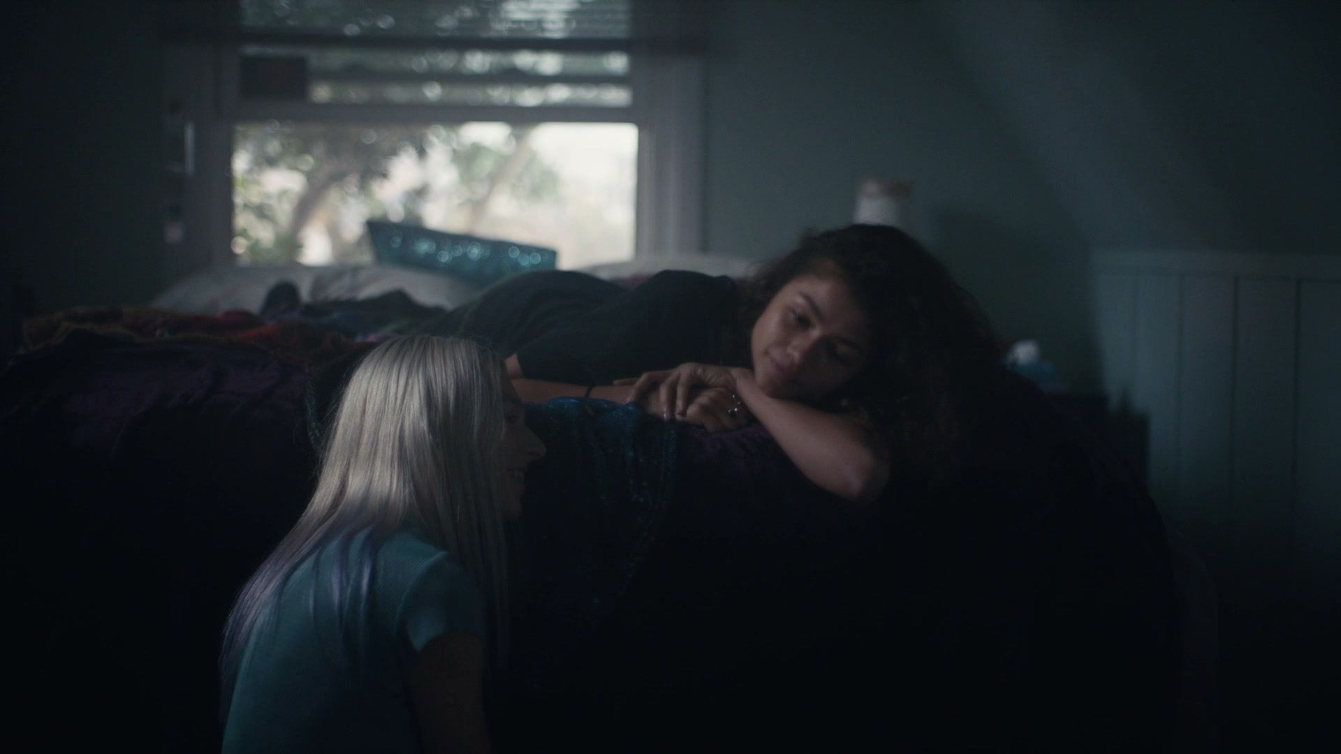 HunterSchaferLove_Euphoria1x05ScreenCaptures-050.jpg