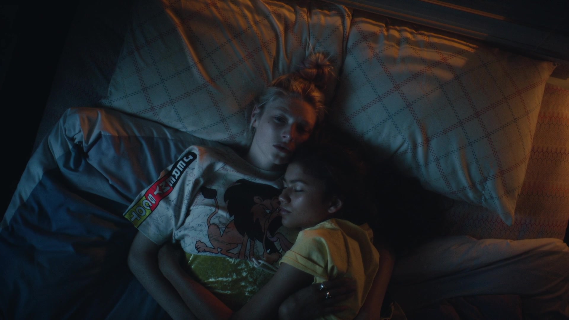 HunterSchaferLove_Euphoria1x05ScreenCaptures-112.jpg