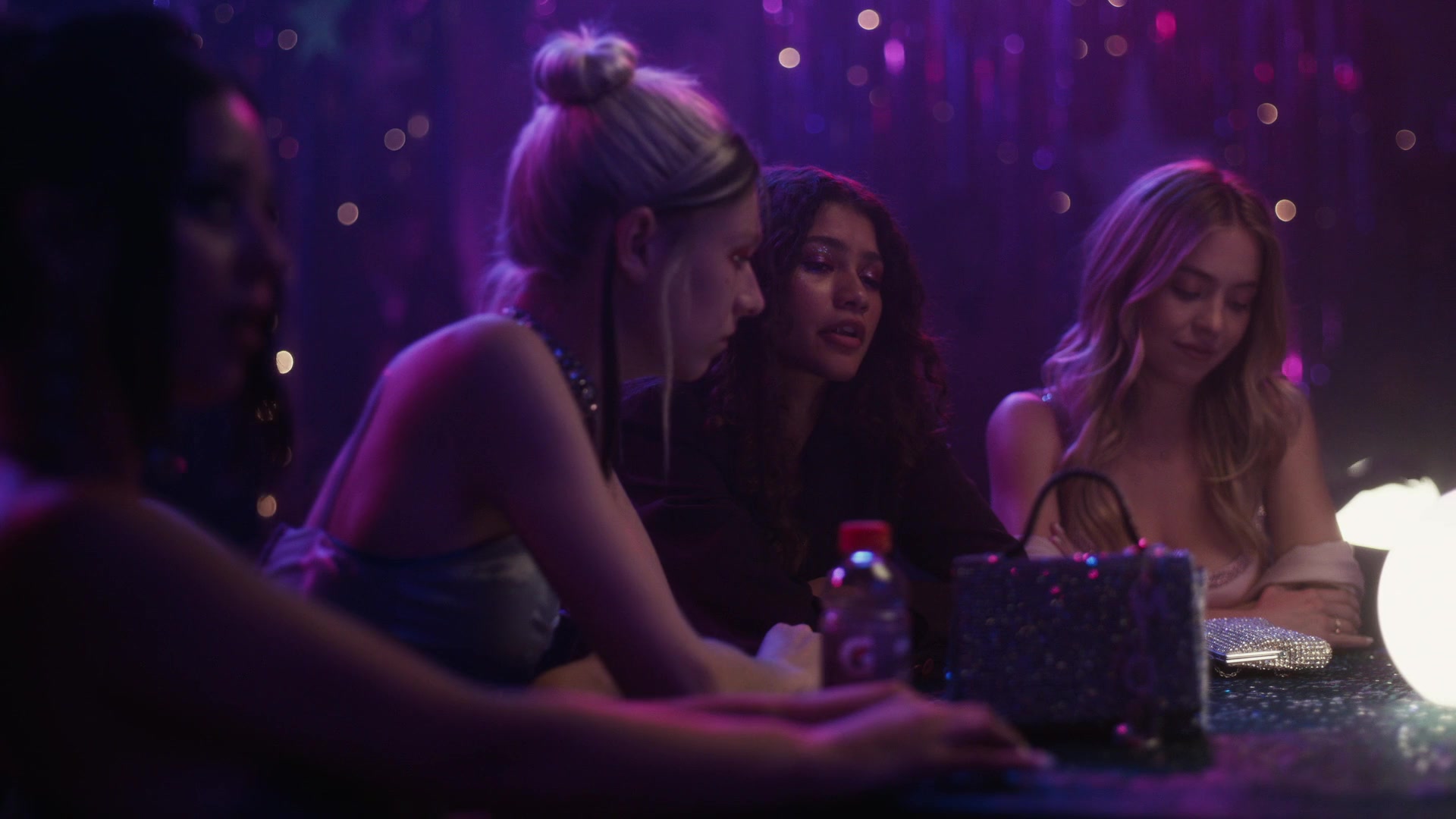 HunterSchaferLove_Euphoria1x08ScreenCaptures-080.jpg