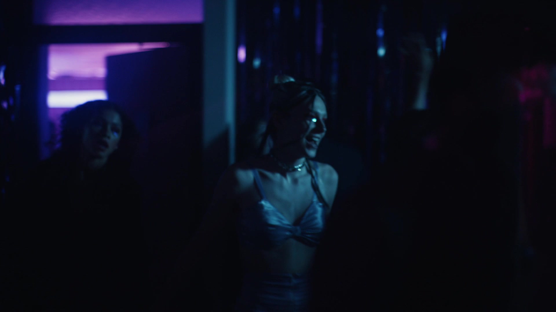 HunterSchaferLove_Euphoria1x08ScreenCaptures-110.jpg