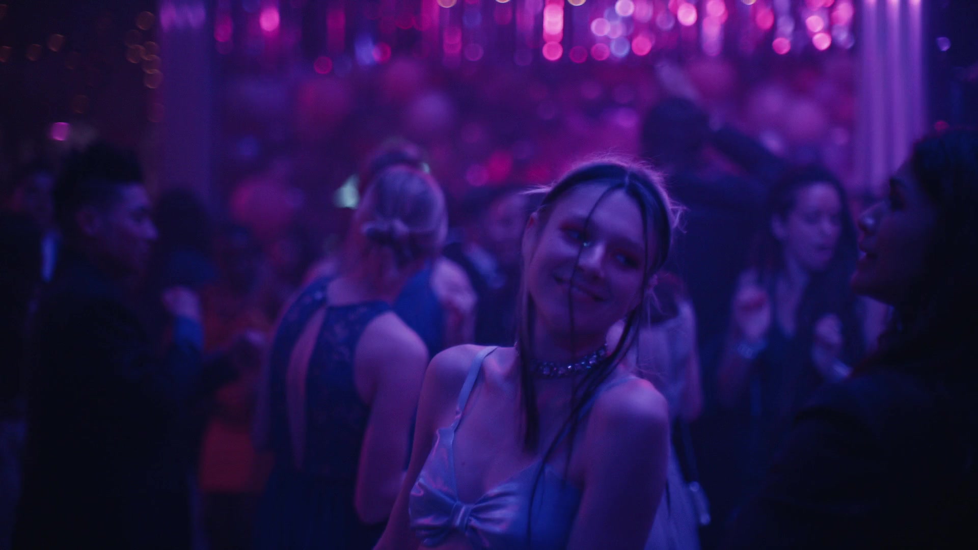 HunterSchaferLove_Euphoria1x08ScreenCaptures-113.jpg